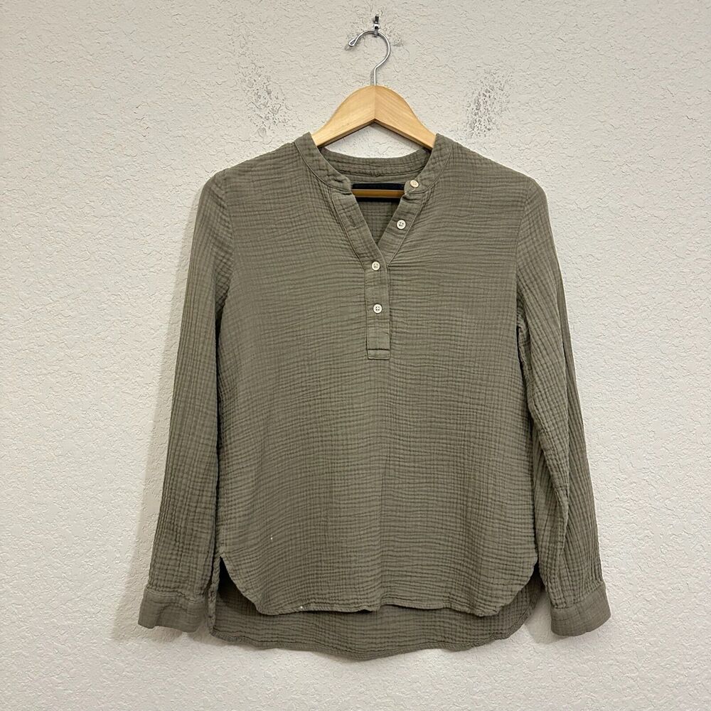JENNI KAYNE Cypress Cotton Henley Neck Long Sleeve Shirt in Sage Green